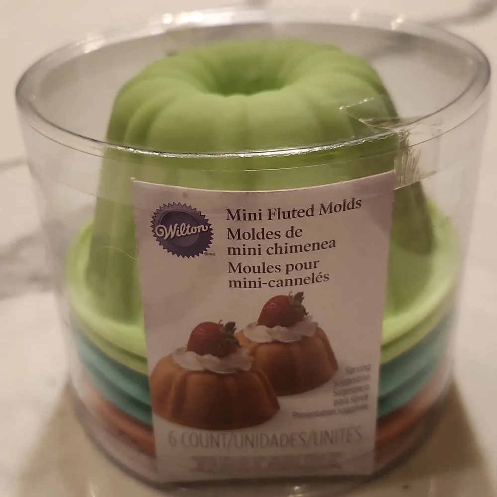 Mini Silicone Fluted Molds and Best of The Bundt Recipe Book
